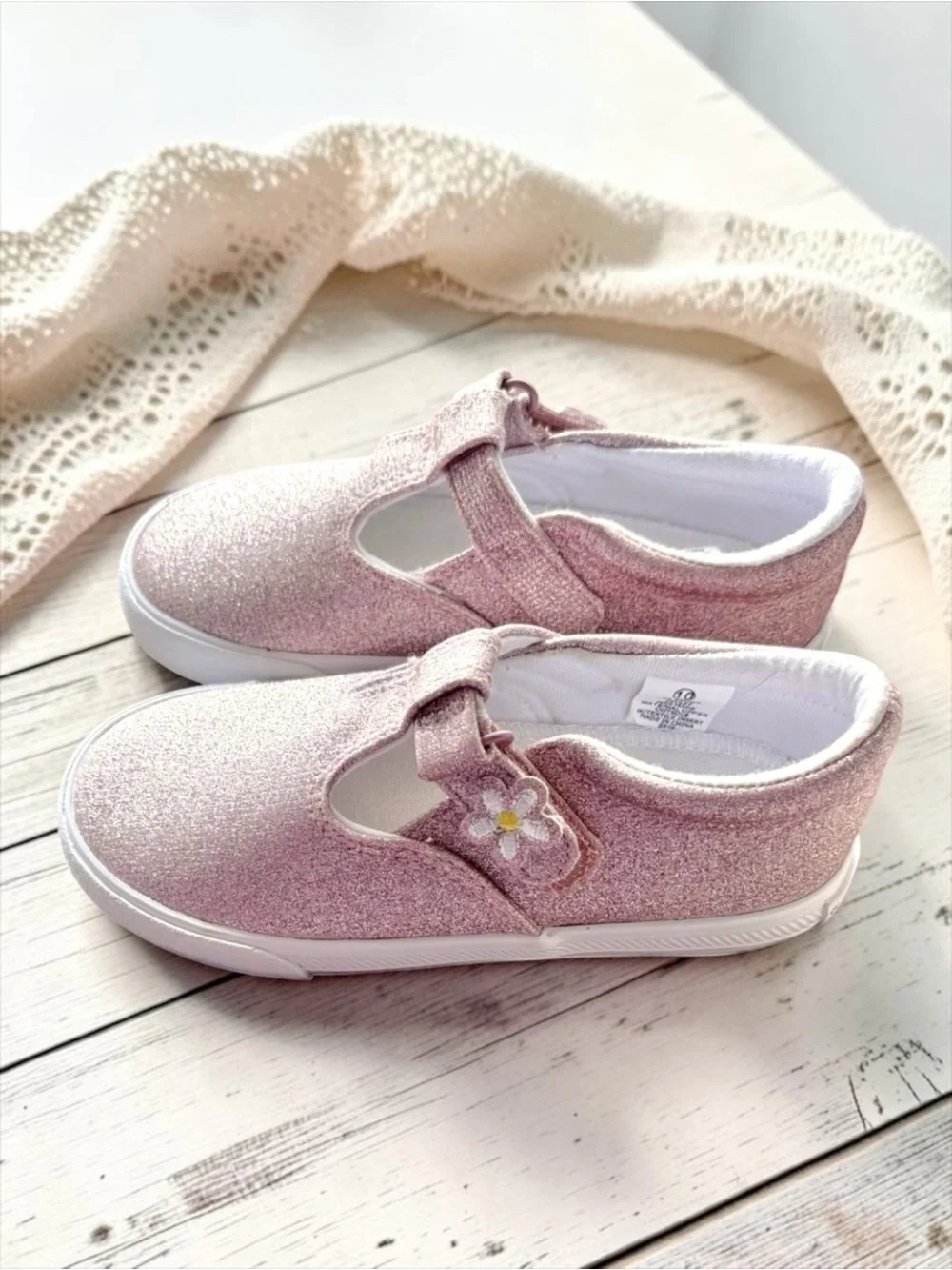 NWOT Cupcakes & Cashmere Mary Janes Glitter Daisy Strap Toddler Girl Size 10 🎀